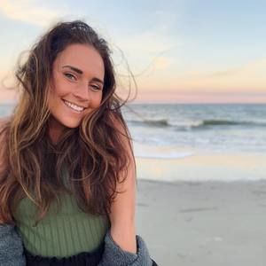 Meet your Posher, Julie